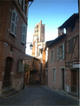 photo mongolfiere au dessus de la cathédrale d'Albi